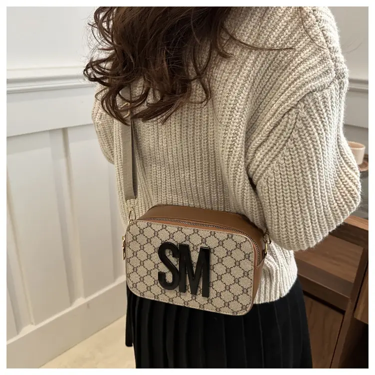 Women Crossbody Bag with Logo & Strap — feature 25