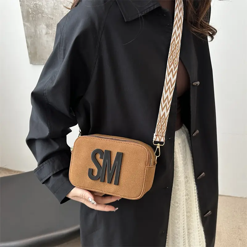 Women's Maroon Crossbody Bag with Zigzag Strap - Image 6
