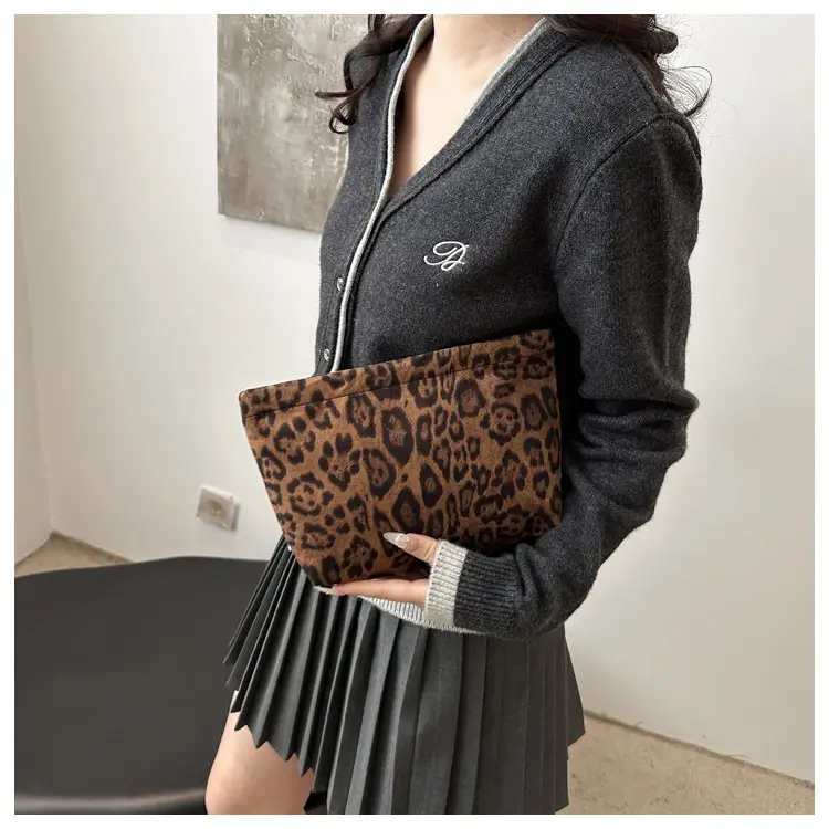 Leopard Print Women's Bucket Bag 2025 Spring — feature 14