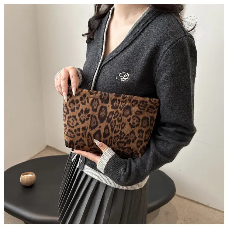 Leopard Print Women's Bucket Bag 2025 Spring — feature 15