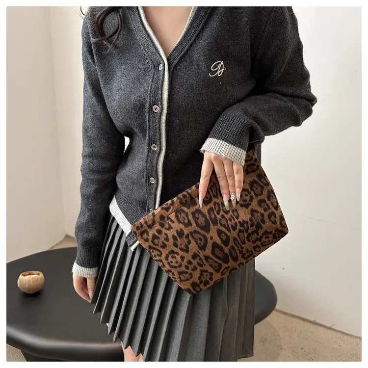 Leopard Print Women's Bucket Bag 2025 Spring — feature 17