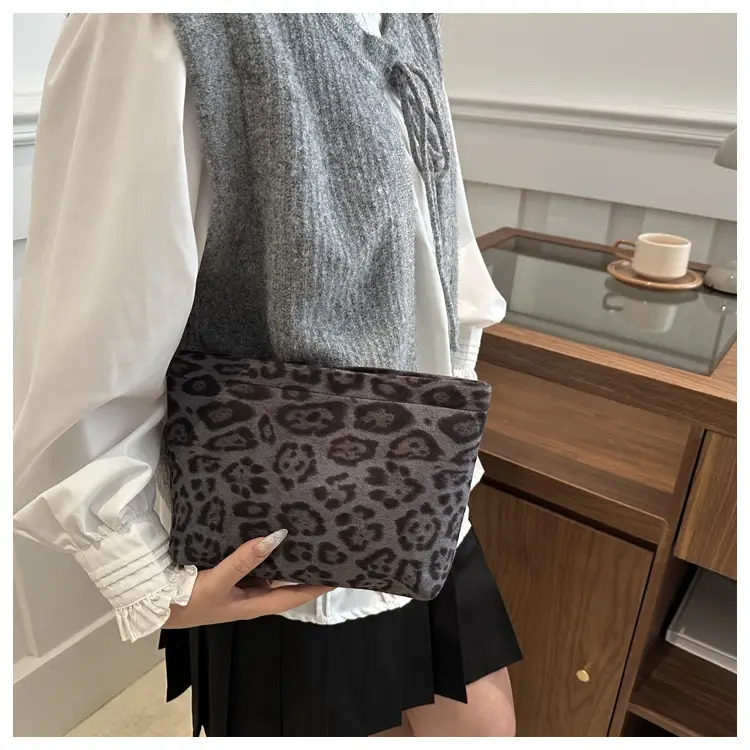 Leopard Print Women's Bucket Bag 2025 Spring — feature 21