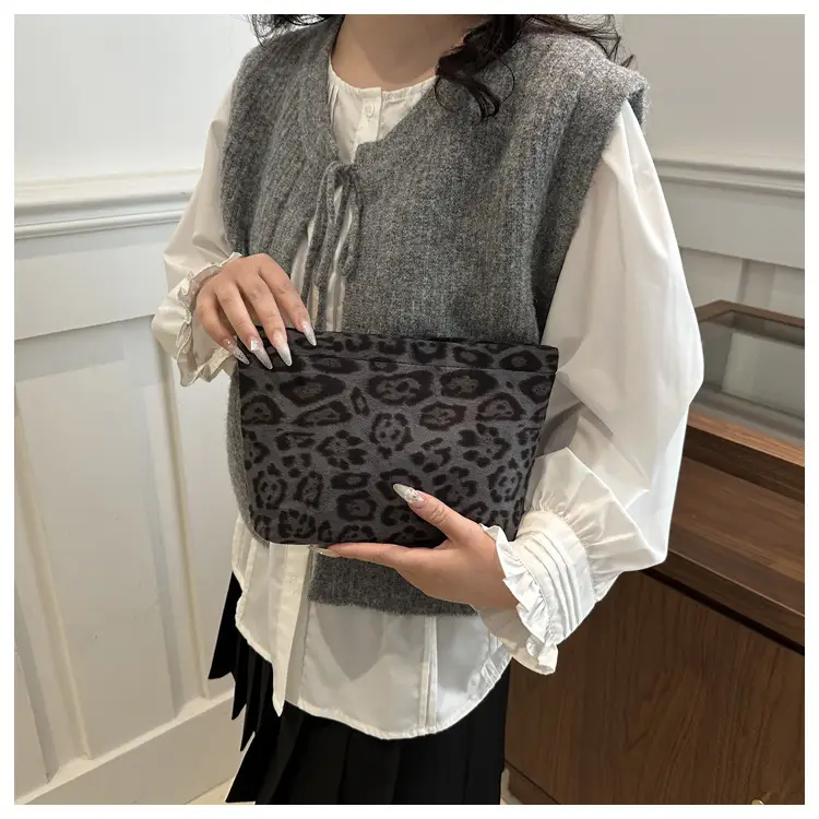 Leopard Print Women's Bucket Bag 2025 Spring — feature 23