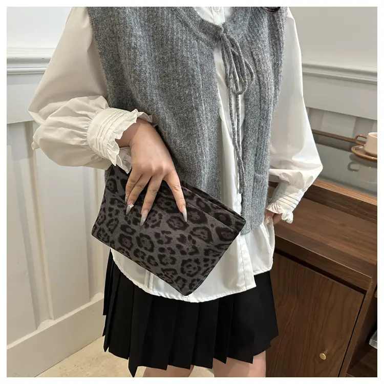 Leopard Print Women's Bucket Bag 2025 Spring — feature 25