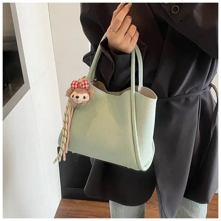Women's Large Capacity Soft Leather Crossbody Bag Brown 2025 — feature 22
