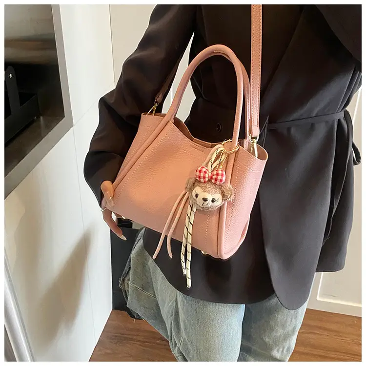 Women's Large Capacity Soft Leather Crossbody Bag Brown 2025 — feature 24