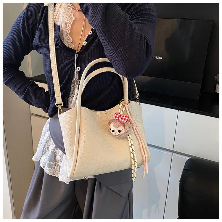 Women's Large Capacity Soft Leather Crossbody Bag Brown 2025 — feature 26