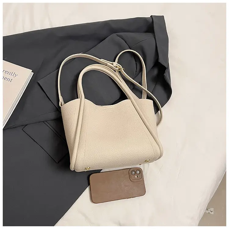 Women's Large Capacity Soft Leather Crossbody Bag Brown 2025 — feature 28