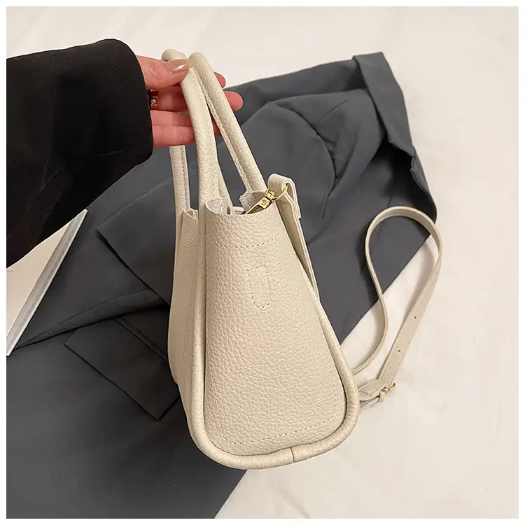 Women's Large Capacity Soft Leather Crossbody Bag Brown 2025 — feature 29