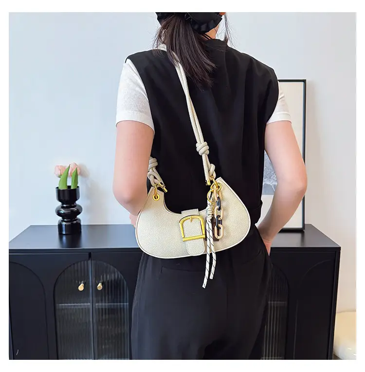 High-end Neoprene Shoulder Bag with Dugger Design — feature 10