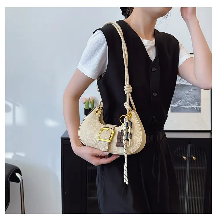 High-end Neoprene Shoulder Bag with Dugger Design — feature 11