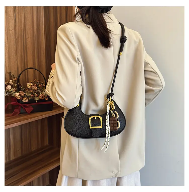 High-end Neoprene Shoulder Bag with Dugger Design — feature 13