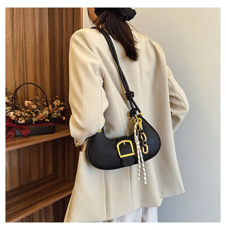 High-end Neoprene Shoulder Bag with Dugger Design — feature 14