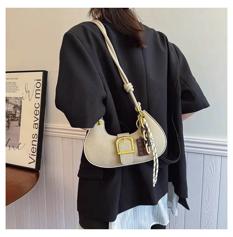 High-end Neoprene Shoulder Bag with Dugger Design — feature 16