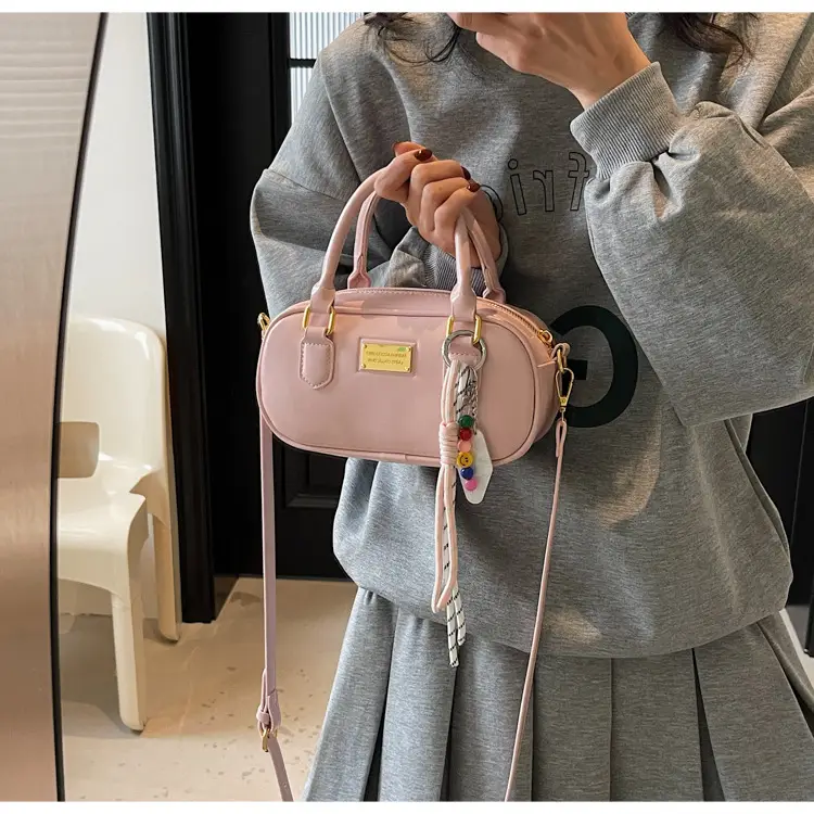 Women's Creamy White Bowtie Shoulder Bag with Tassel — feature 33