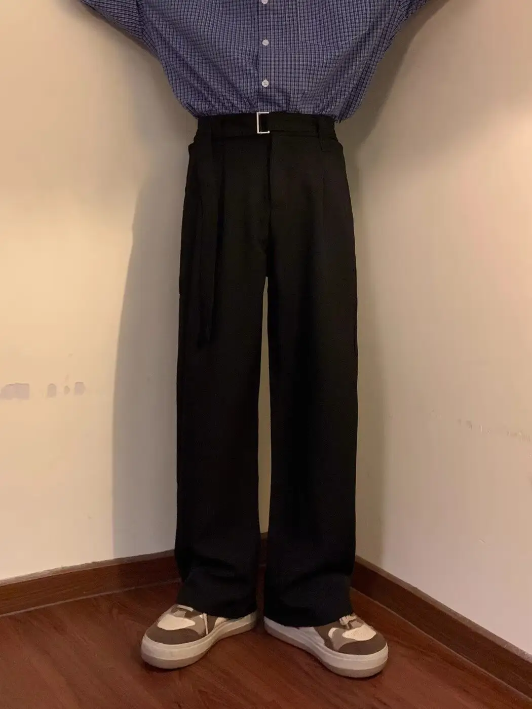 Western Brown Loose Fit Belted Pants for Men — feature 8