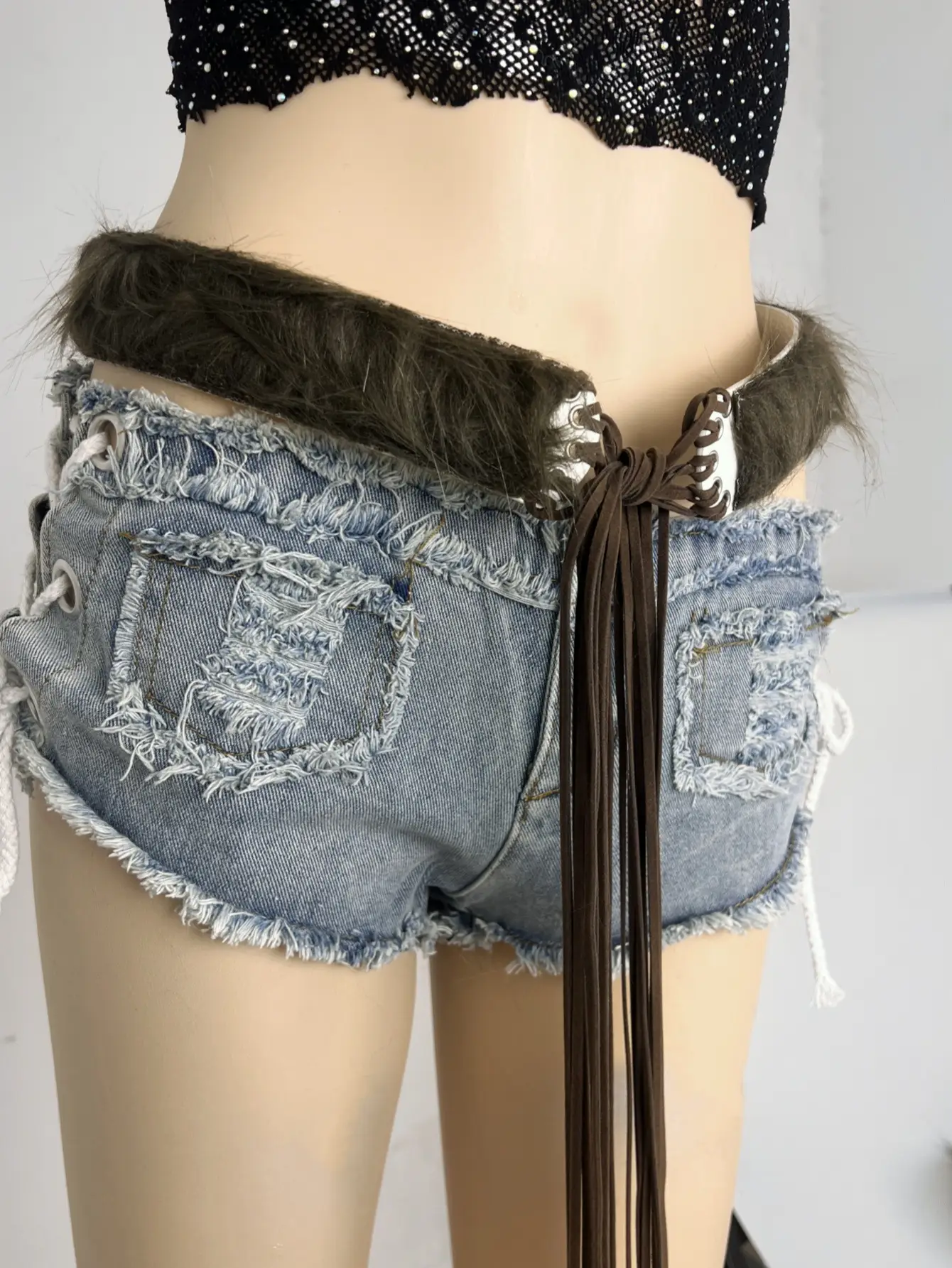 Fluffy Black Plush Belt for Women Shorts — feature 2