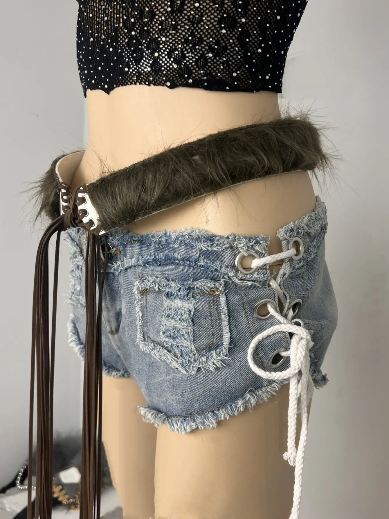 Fluffy Black Plush Belt for Women Shorts — feature 4