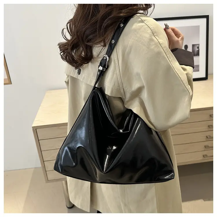 Black Large Shoulder Bag Women 2025 New Arrival — feature 13