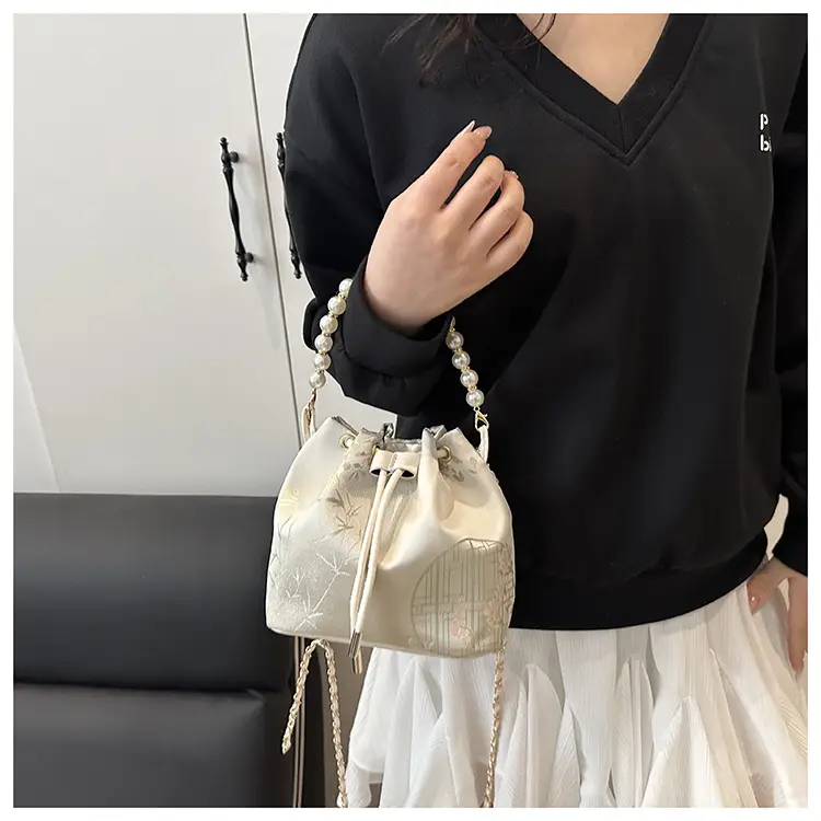 Pearl Embroidered Crossbody Bag for Women 2025 Spring — feature 32