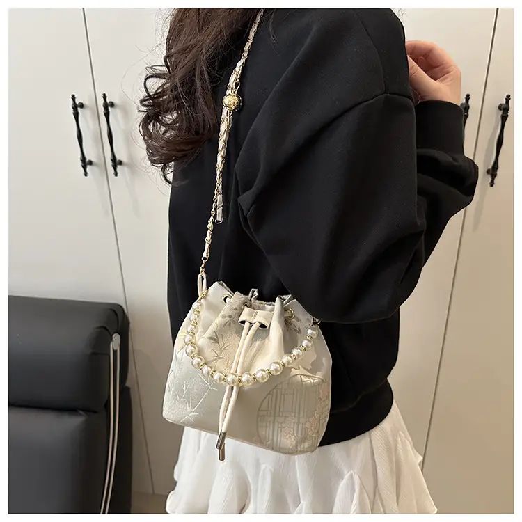 Pearl Embroidered Crossbody Bag for Women 2025 Spring — feature 34