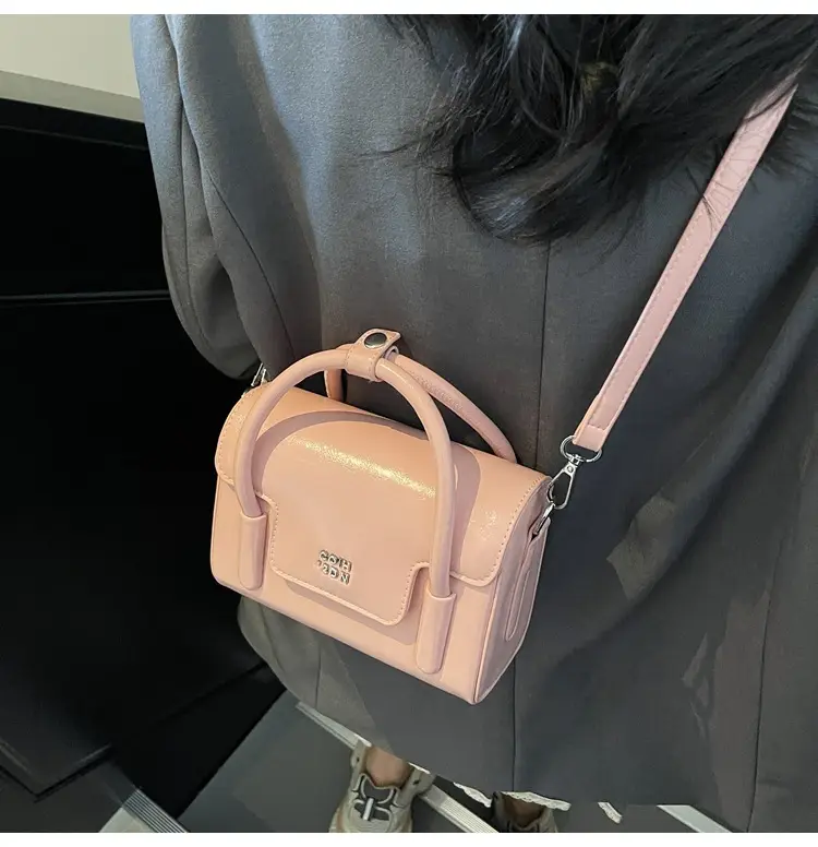 Red Minimalist Women's Shoulder Crossbody Bag 2026 — feature 24