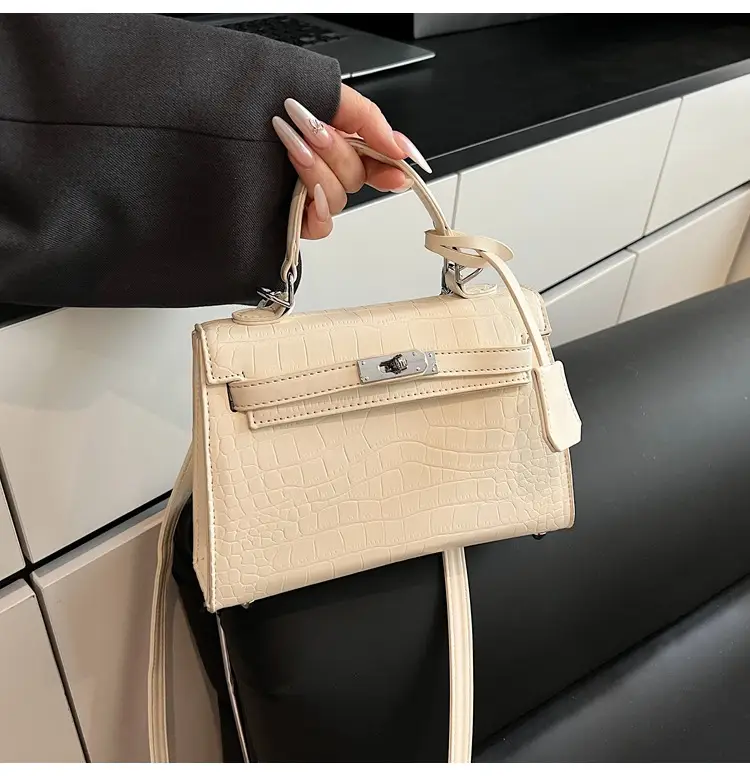 Women's High-end Embossed Kelly Shoulder Bag 2025 — feature 11