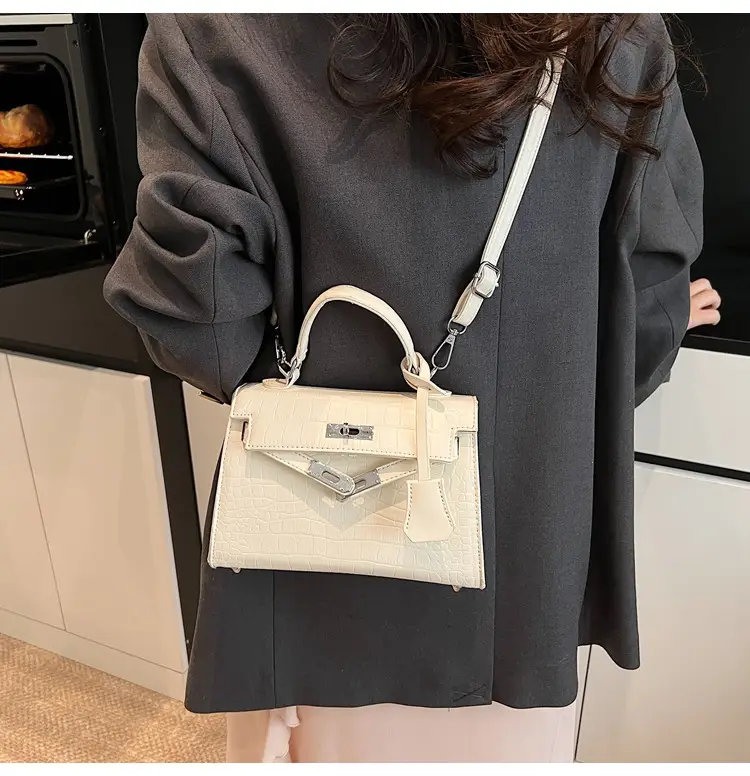 Women's High-end Embossed Kelly Shoulder Bag 2025 — feature 12