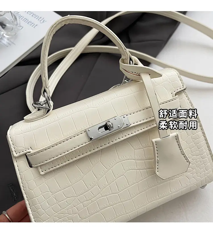 Women's High-end Embossed Kelly Shoulder Bag 2025 — feature 5