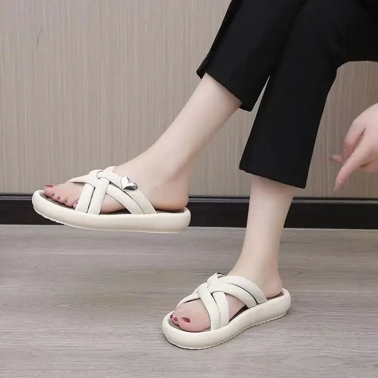 French high-end slippers for summer women's shoes for outdoor wear 2025 new flat soft bottom casual beach sandals for women — feature 11
