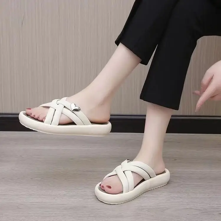 French high-end slippers for summer women's shoes for outdoor wear 2025 new flat soft bottom casual beach sandals for women — feature 5