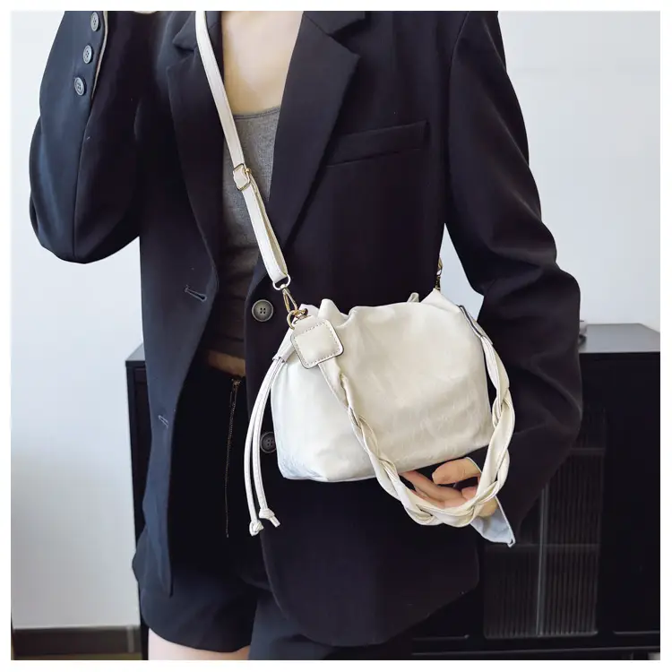 Light Blue Korean Style Shoulder Bag 2025 Spring Summer — feature 16