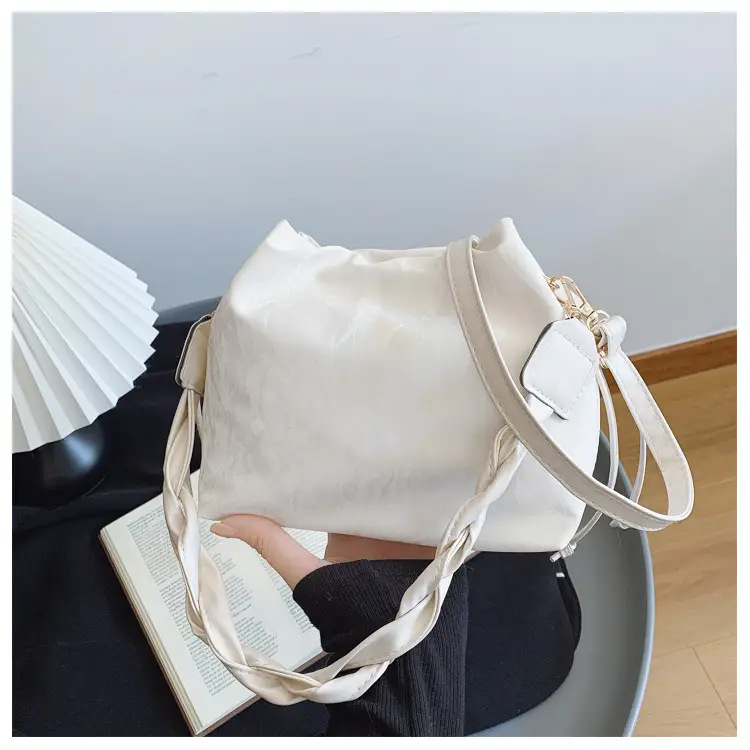 Light Blue Korean Style Shoulder Bag 2025 Spring Summer — feature 27