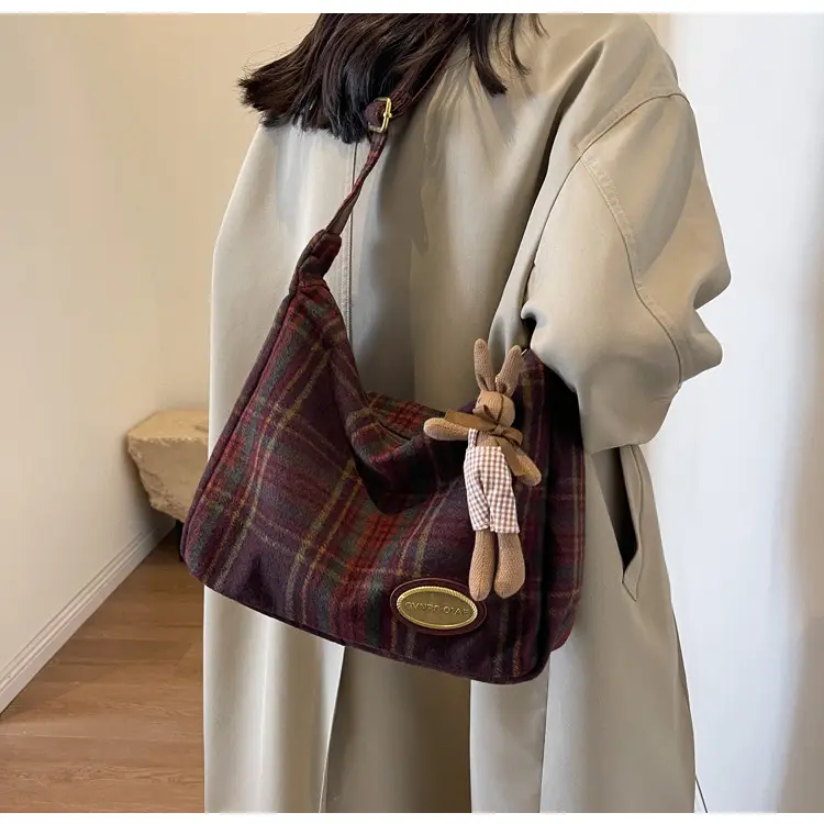 Retro Plaid Woolen Crossbody Bag for Women — feature 16