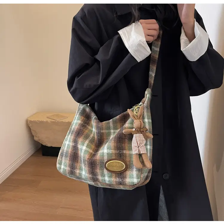 Retro Plaid Woolen Crossbody Bag for Women — feature 19
