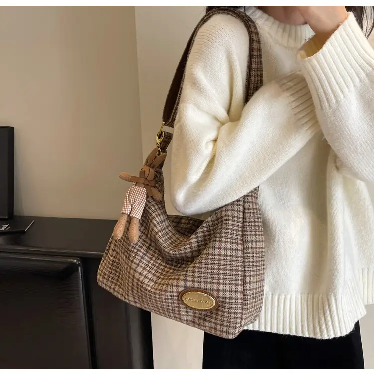 Retro Plaid Woolen Crossbody Bag for Women — feature 25