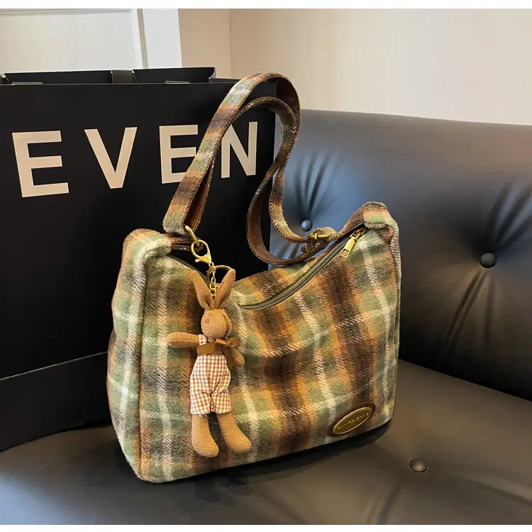 Retro Plaid Woolen Crossbody Bag for Women — feature 34