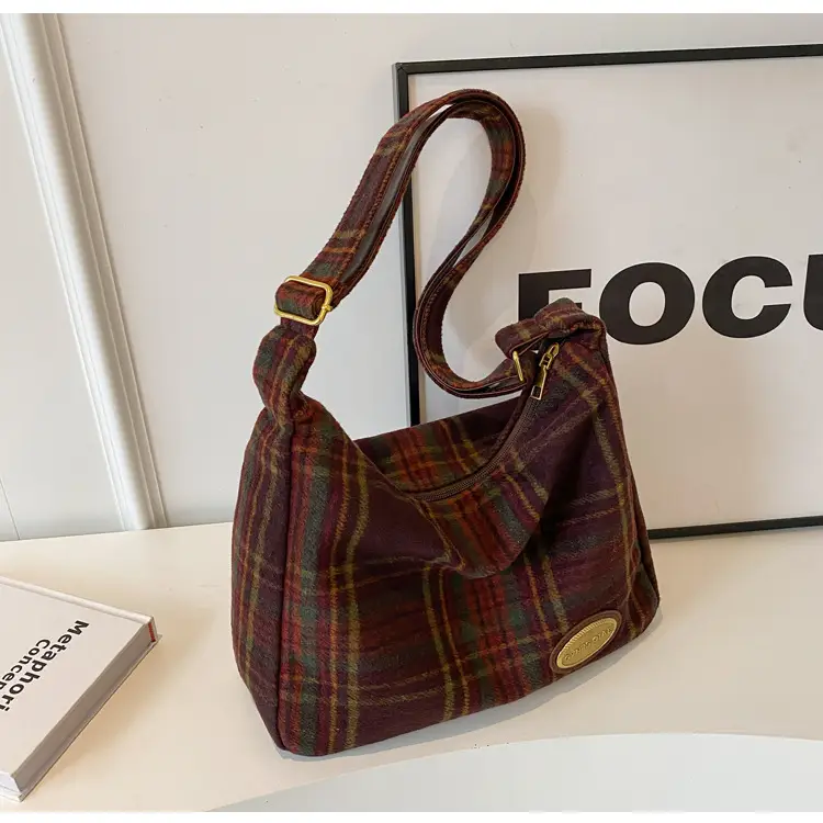 Retro Plaid Woolen Crossbody Bag for Women — feature 37