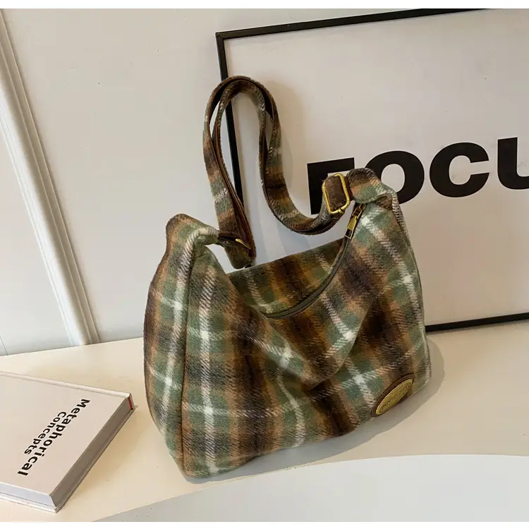 Retro Plaid Woolen Crossbody Bag for Women — feature 38