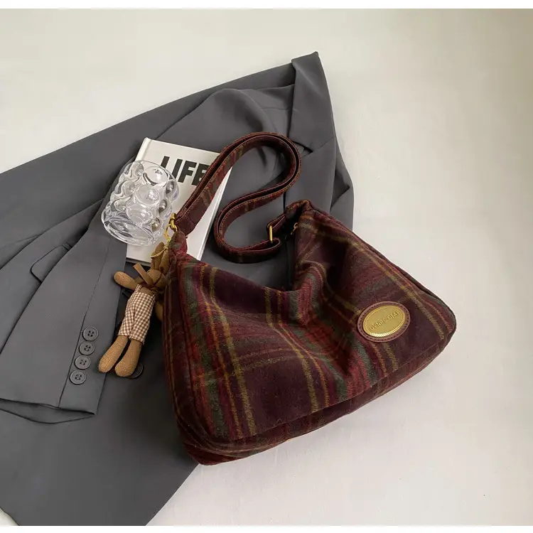 Retro Plaid Woolen Crossbody Bag for Women — feature 41