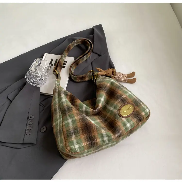 Retro Plaid Woolen Crossbody Bag for Women — feature 42
