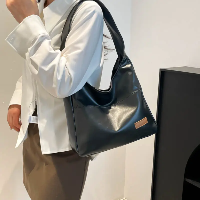 Women's Creamy White Large Shoulder Bag 2025 - Image 5