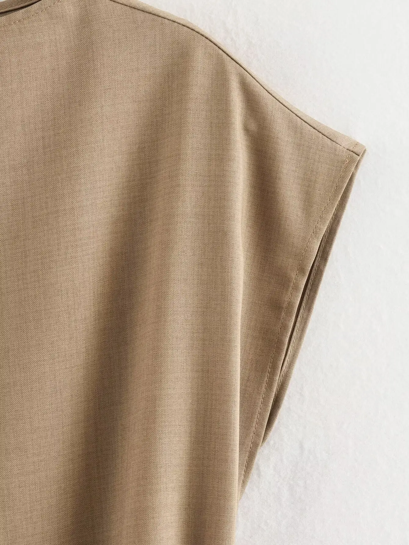 Cross-border 2025 Belt Top & Capri Pants Set Tan — feature 8