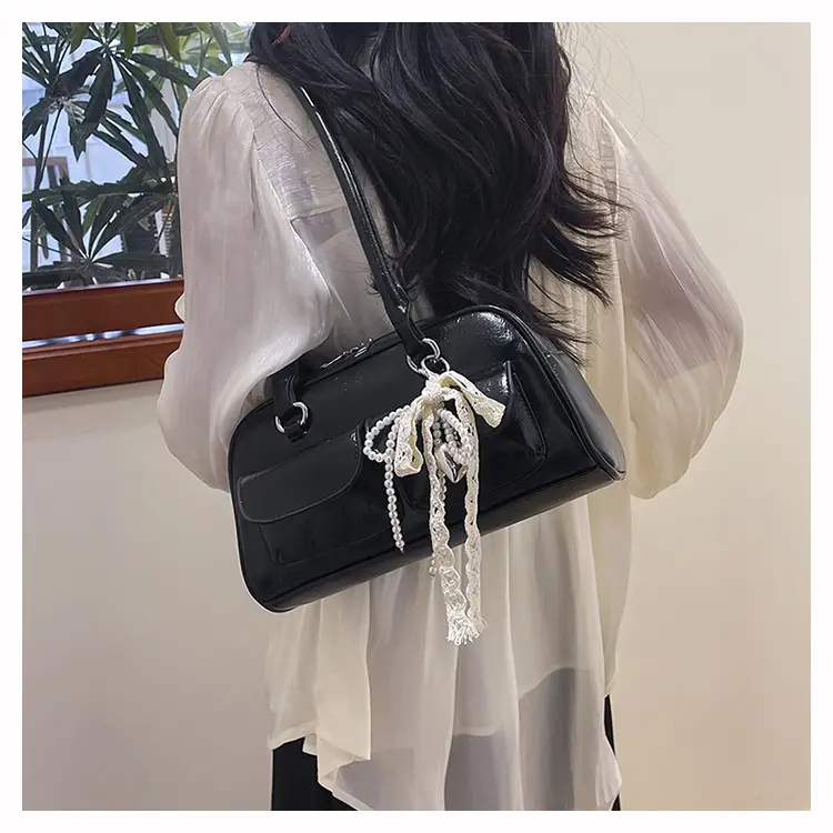 Black Leather Shoulder Bag with Chain Detail — feature 14