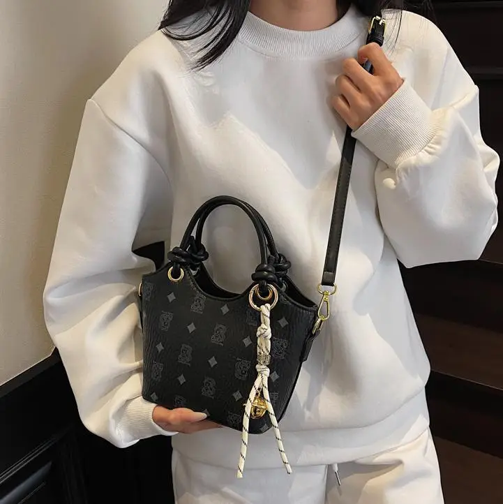 Pink Printed Hand Bag Women's 2025 New Fashionable Textile All-match Shoulder Bag Super Popular Crossbody Bag - Image 9