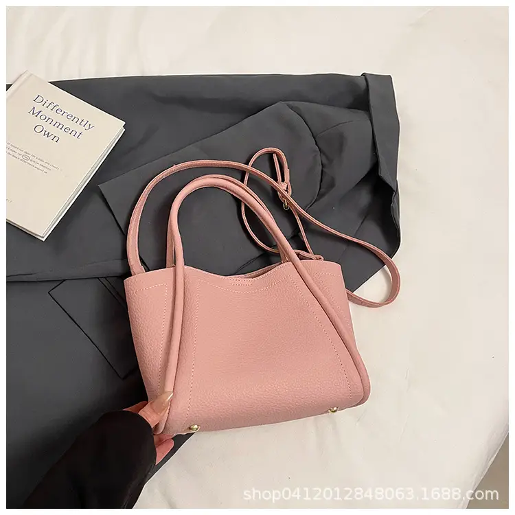 Black Vintage Shoulder Bag for Women Autumn Winter