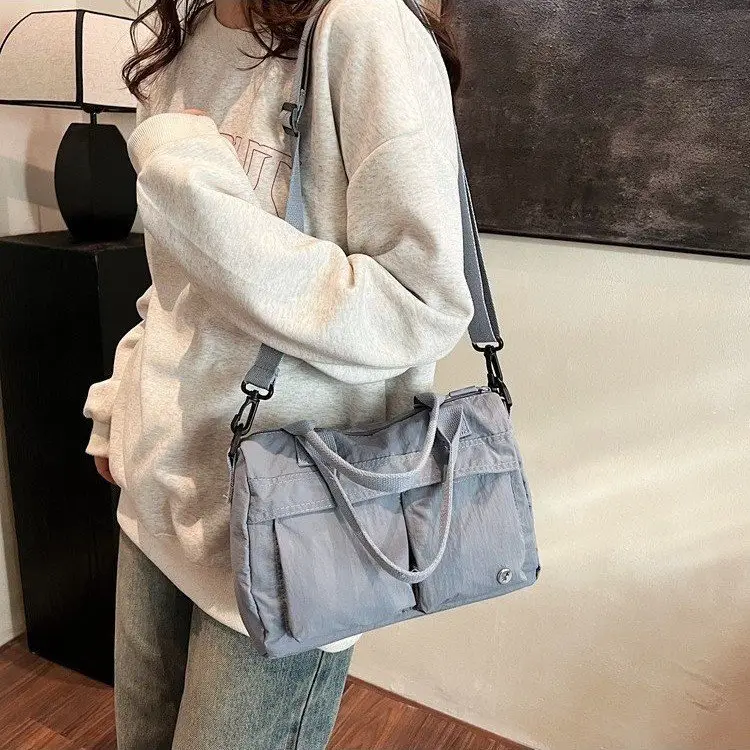 Japanese & Korean Style Lightweight Water-repellent Handbag - Image 10