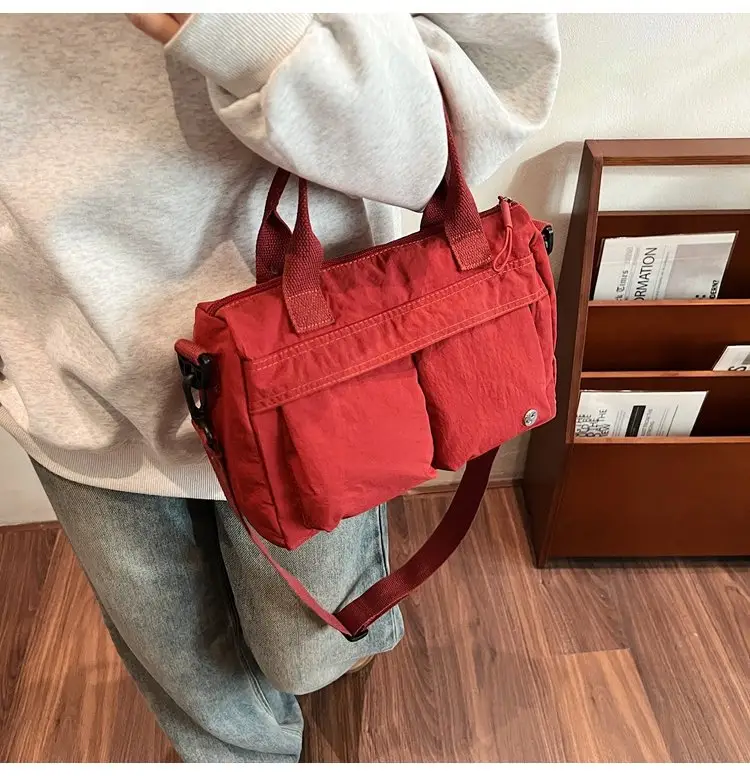 Japanese & Korean Style Lightweight Water-repellent Handbag — feature 36