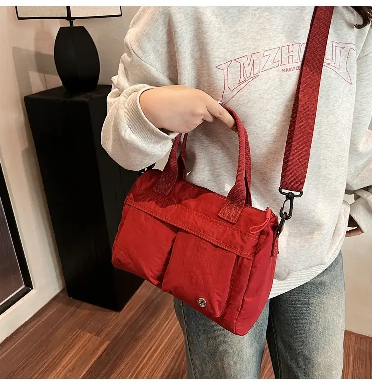Japanese & Korean Style Lightweight Water-repellent Handbag — feature 37