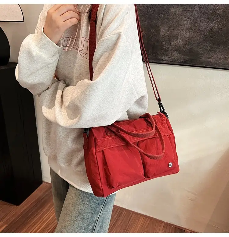 Japanese & Korean Style Lightweight Water-repellent Handbag — feature 38